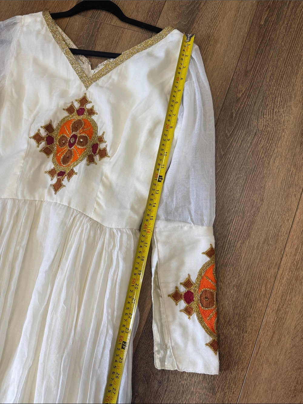 Ethiopian Traditional Dress - Picture 12 of 16